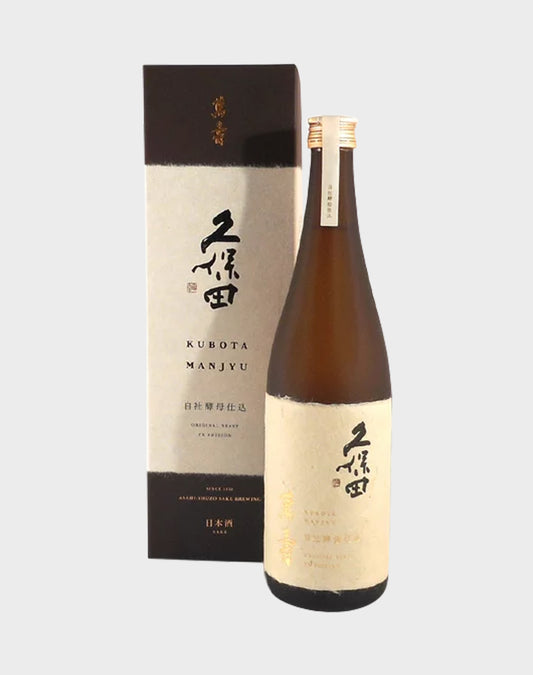 Kubota 'Manjyu' Junmai Daiginjo Sake