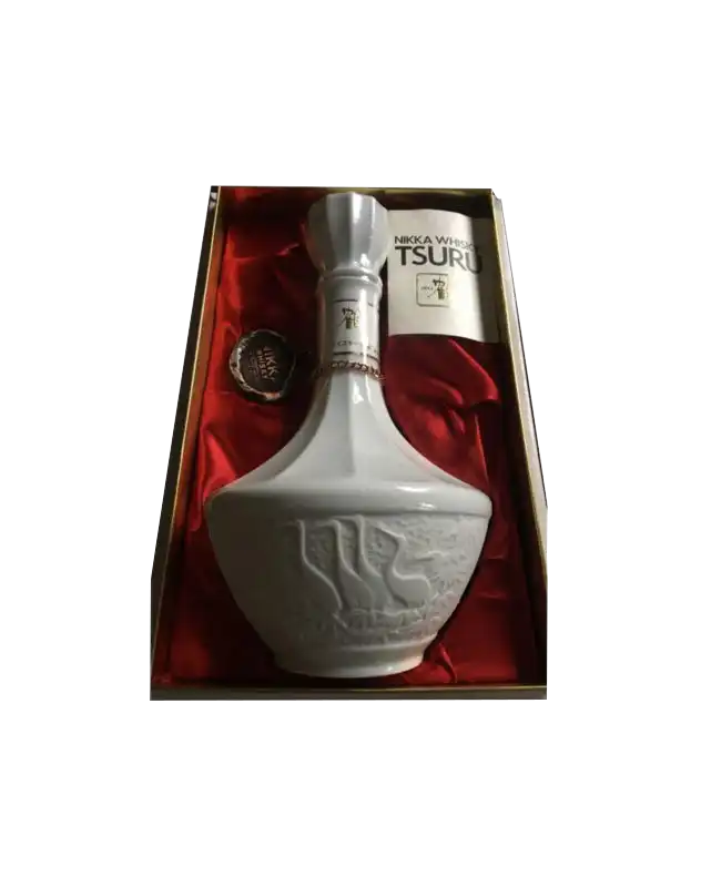 NIKKA WHISKY TSURU 陶器ボトル Nikka Tsuru White Ceramic Bottle Whisky | Japanese Whisky | dekantā