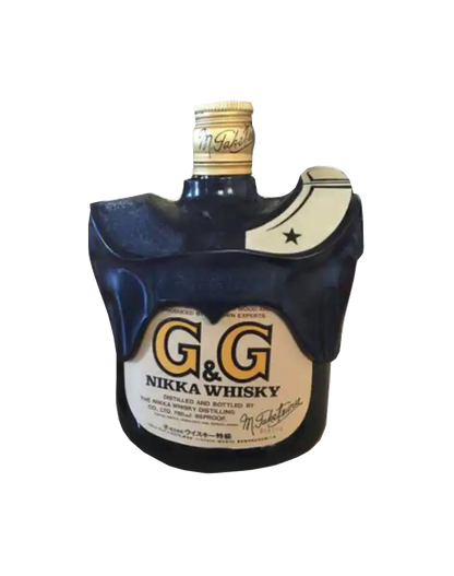 Nikka G & G with Football Bottle Holder - Black