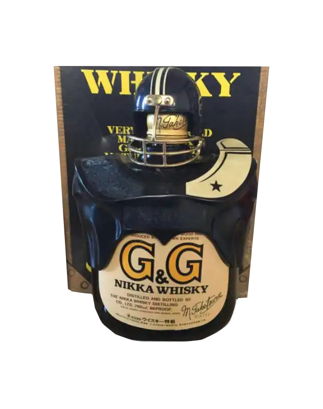 Nikka G & G with Football Bottle Holder - Black