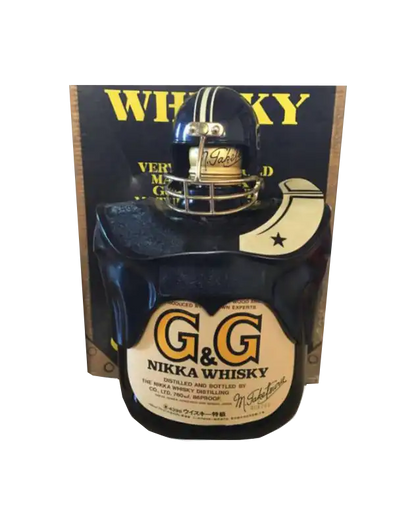 Nikka G & G with Football Bottle Holder - Black