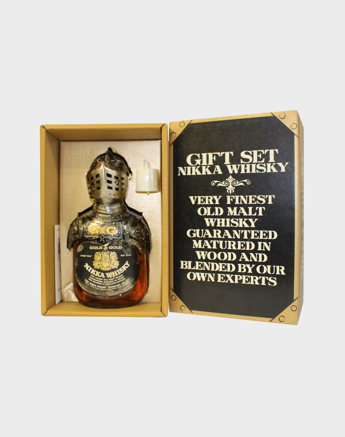 Nikka G & G Whisky Military Commander Gift Set