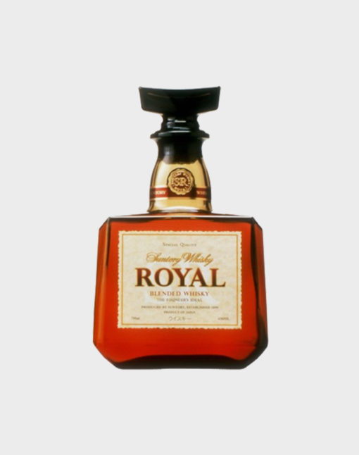 Suntory Royal Blended Whisky - dekantā